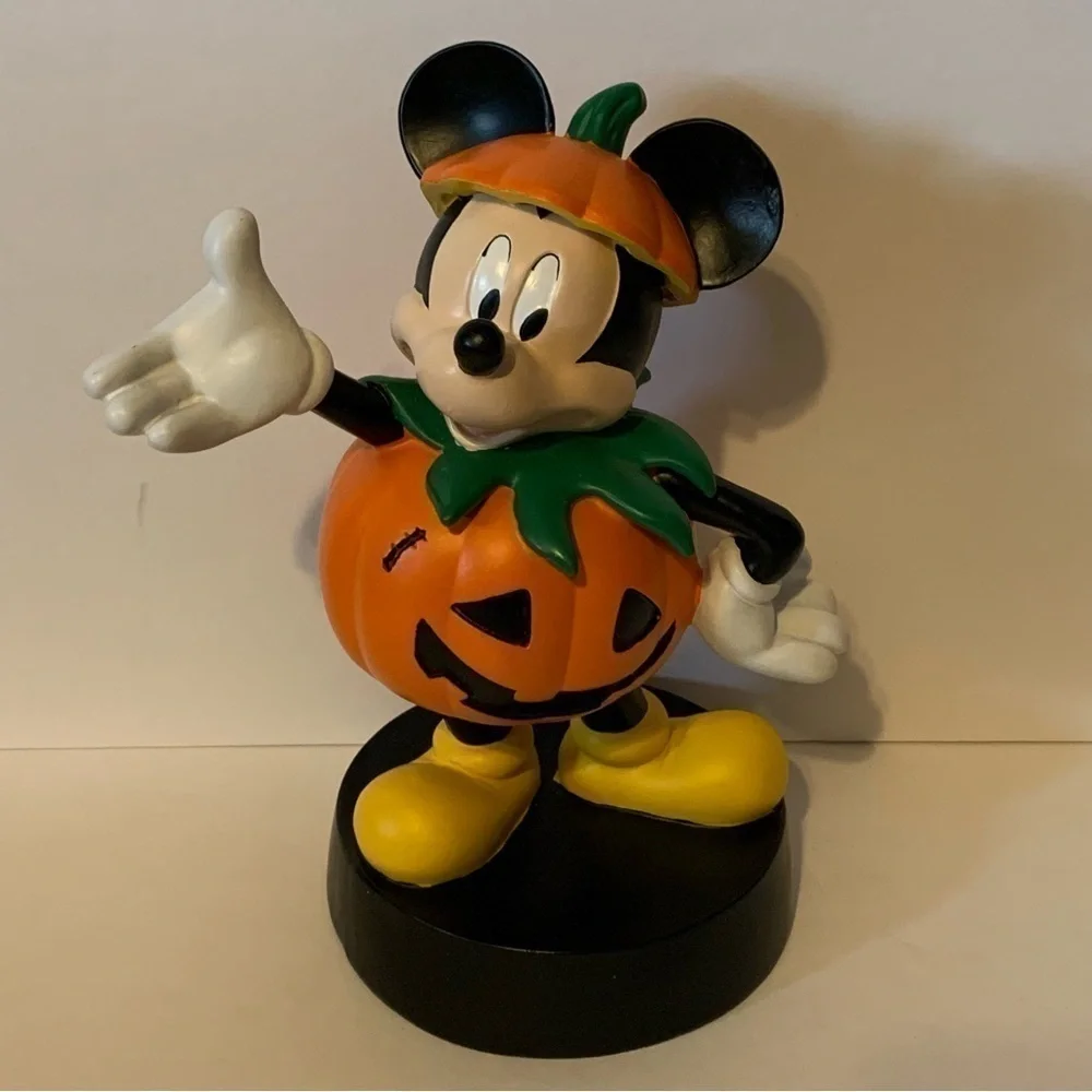 NWT. DISNEY Mickey Mouse Pumpkin Figure